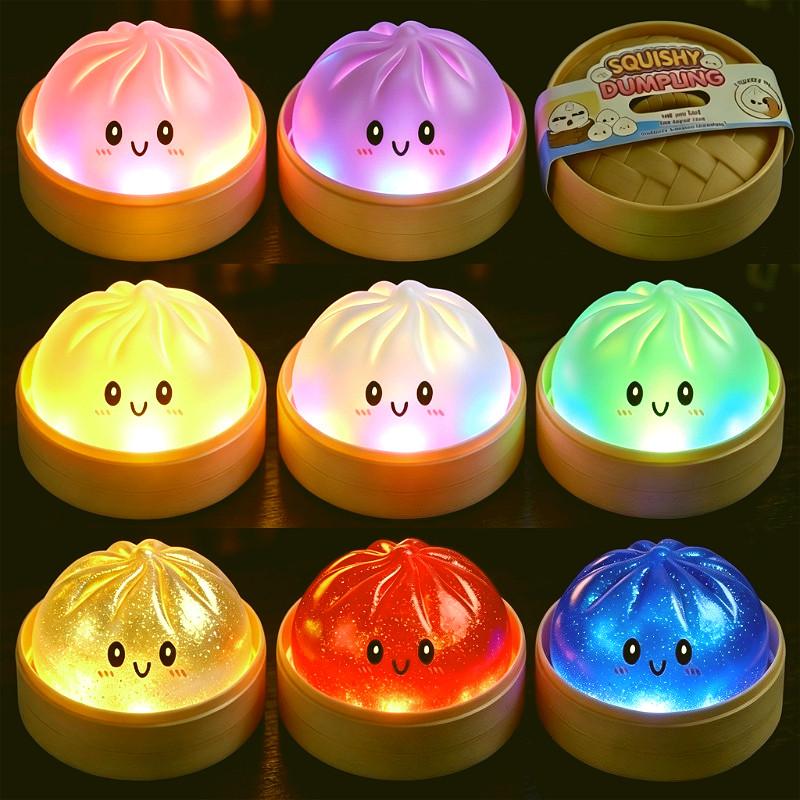 Brinquedo sensorial de apertar com 8,5 cm, contas com glitter e vaporizador.