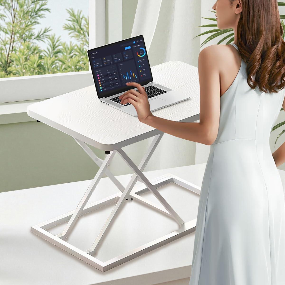 Mini Mesa Ajustável em Altura 34x60cm (6-41cm) | Mesa Notebook Ideal para Trabalho em Pé | Escritório/Casa | Compacta e Prática para Longos Períodos de Trabalho Sedentarizado (Branco)
