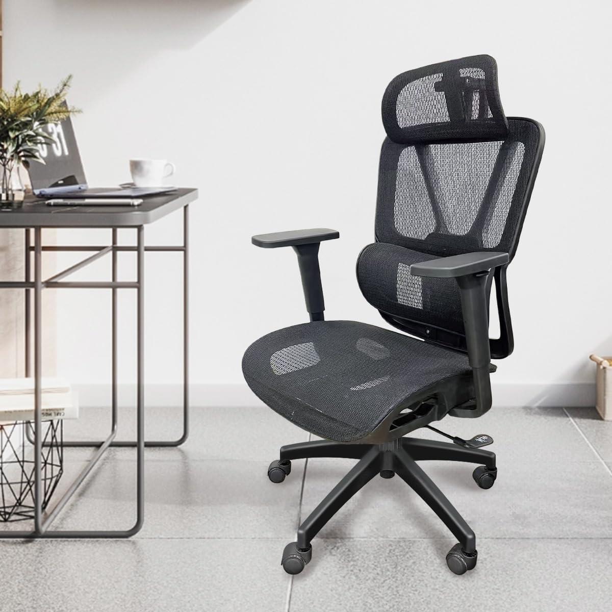 Cadeira de Escritório Ergonômica Python Fly em Malha - Testada conforme NR-17, Lombar Integrada Fixa, Assento Arejado, Braços 3D, Suporta até 150kg(preto)