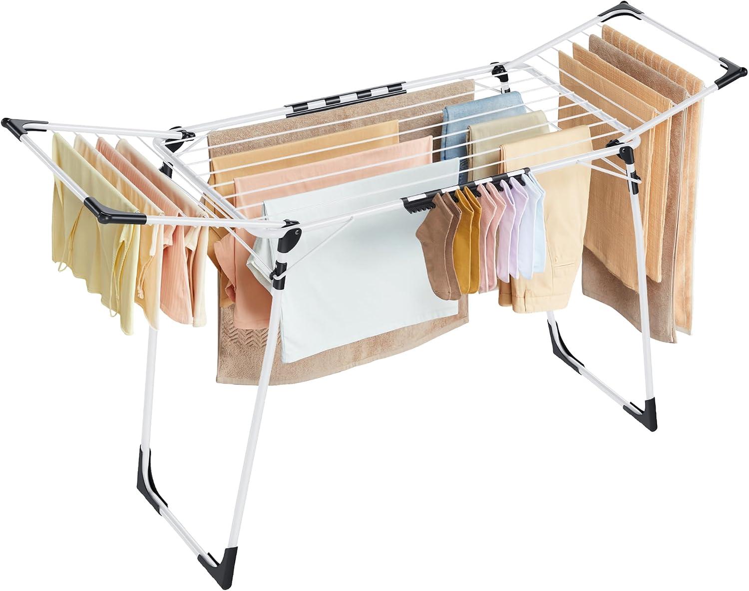 SONGMICS Varal de Roupa, Secador de Roupa com Asas 56,5 x 173 x 96,5 cm, que Economiza Espaço, com Prendedores para Meias, Estrutura Metálica, para Roupas, Toalhas, Lençóis, Branco BRLLR518W01V1